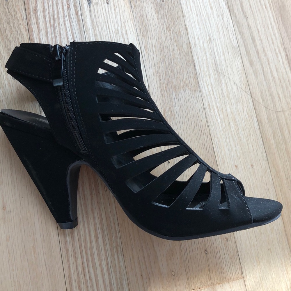 Top Moda Heels - Picture 3 of 3